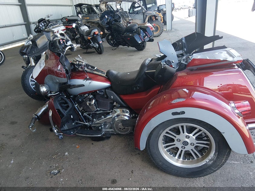 2019 Harley-Davidson Flhtcutg VIN: 1HD1MAF12KB857246 Lot: 45424066
