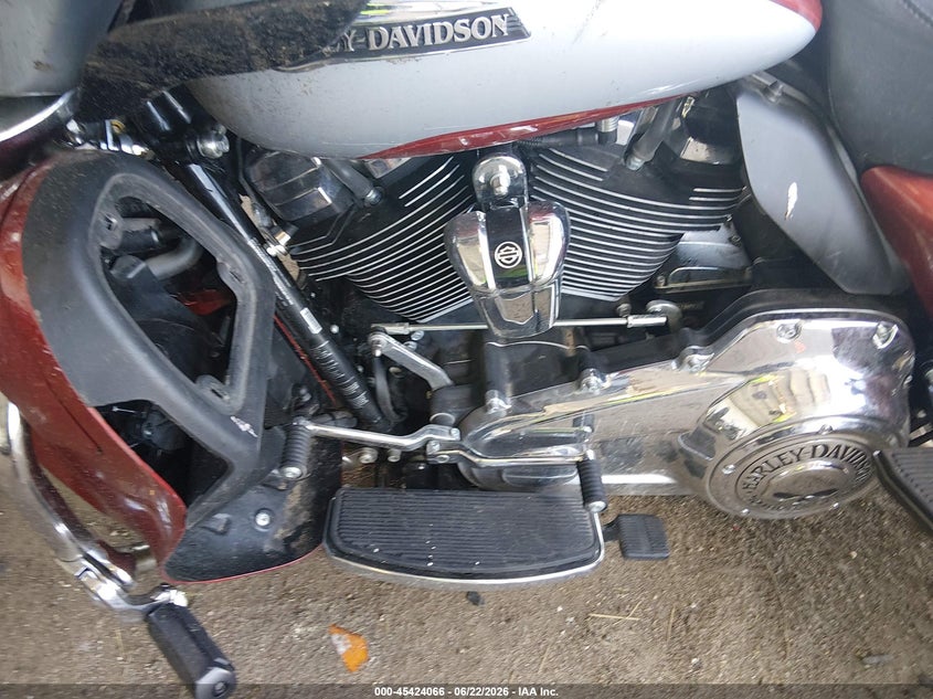 2019 Harley-Davidson Flhtcutg VIN: 1HD1MAF12KB857246 Lot: 45424066
