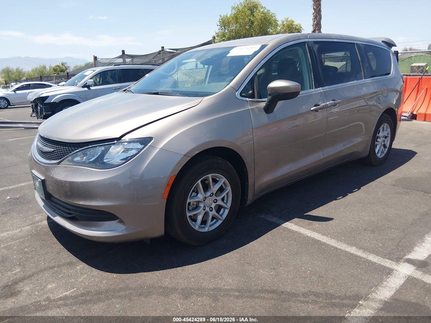 Vin: 2c4rc1dg4hr623294, lot: 45922344, chrysler pacifica touring 20172
