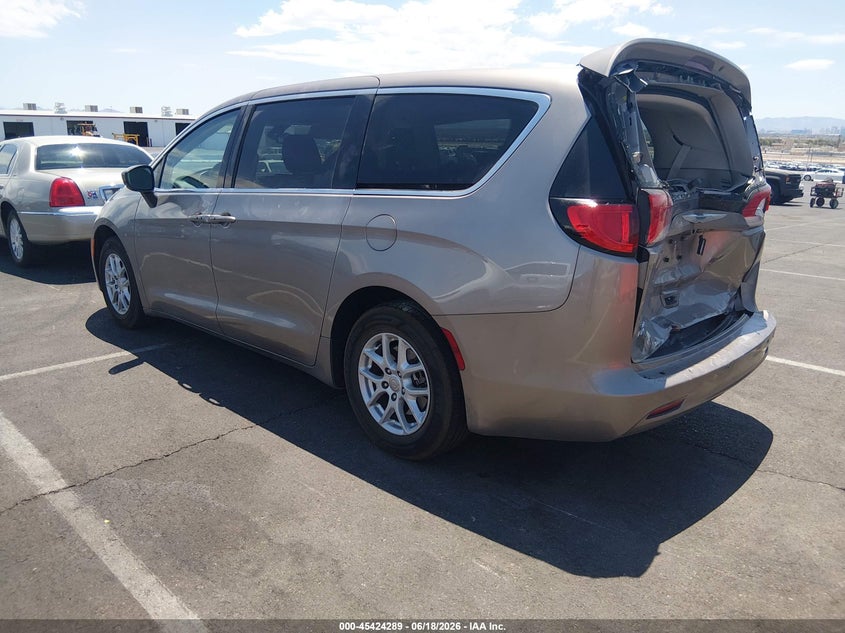 Vin: 2c4rc1dg4hr623294, lot: 45922344, chrysler pacifica touring 20173