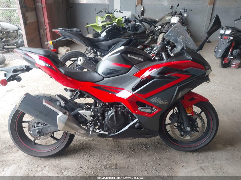 2025 Kawasaki Ex500 A/B VIN: ML5EXGJ10SDA69538 Lot: 45424313