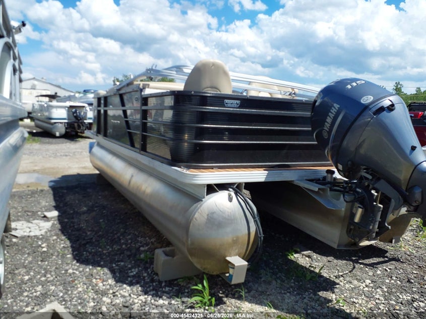 2017 MAURELL PONTOON auction photo 3