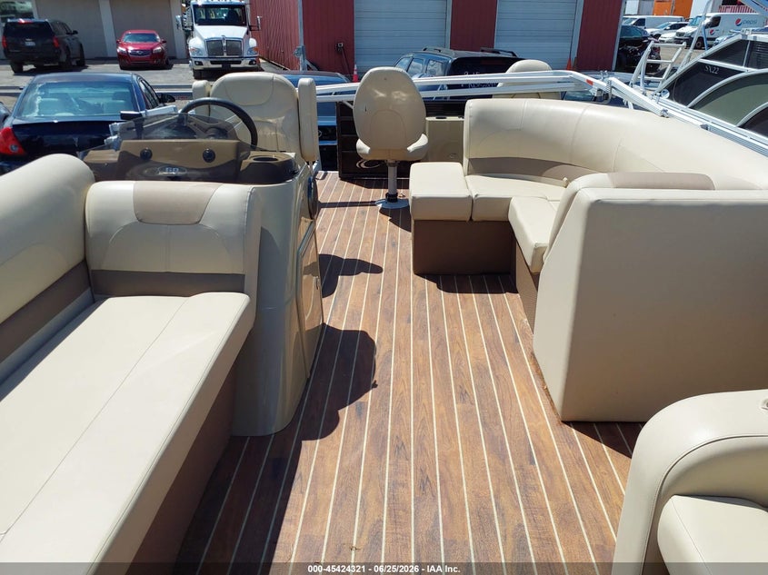 2017 MAURELL PONTOON auction photo 6