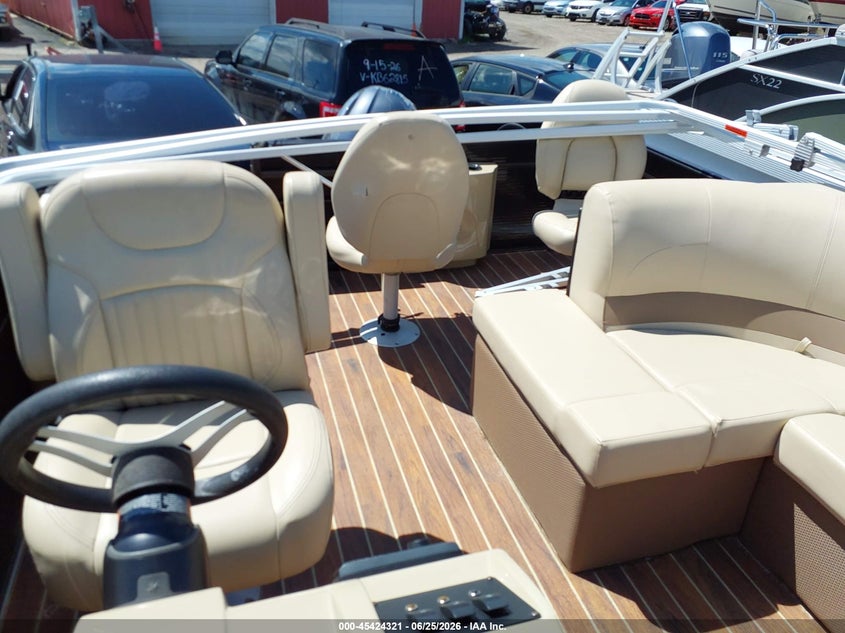 2017 MAURELL PONTOON auction photo 8
