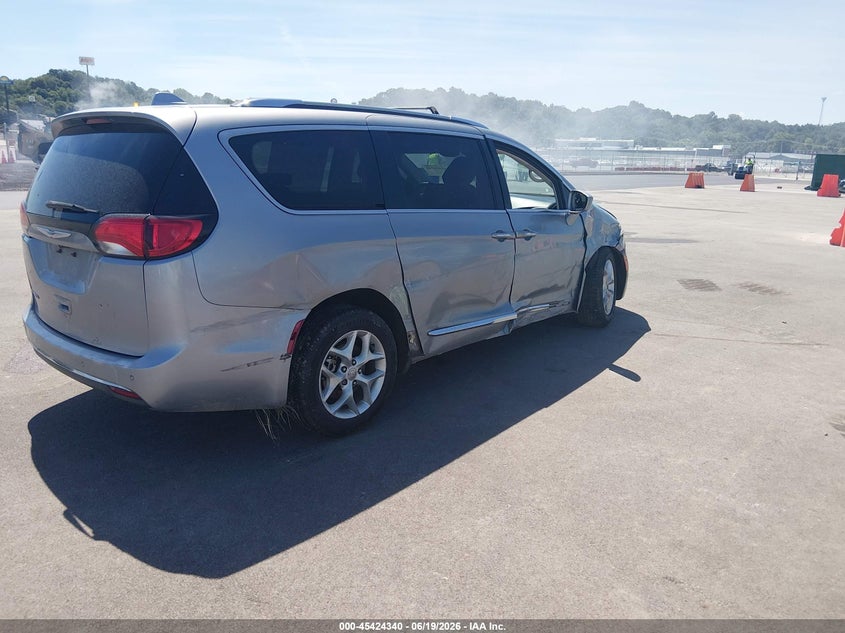 Vin: 2c4rc1bg4lr113734, lot: 45922395, chrysler pacifica touring l 20204