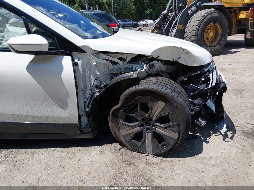 2025 BMW Ix xDrive50 VIN: WB523CF05SCU31200 Lot: 45424350