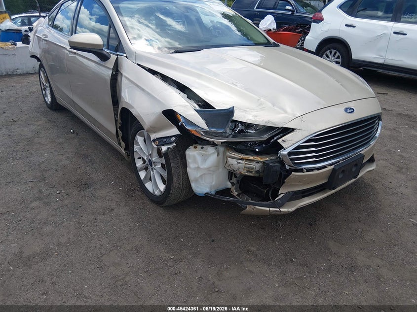 2019 FORD FUSION HYBRID auction photo 6