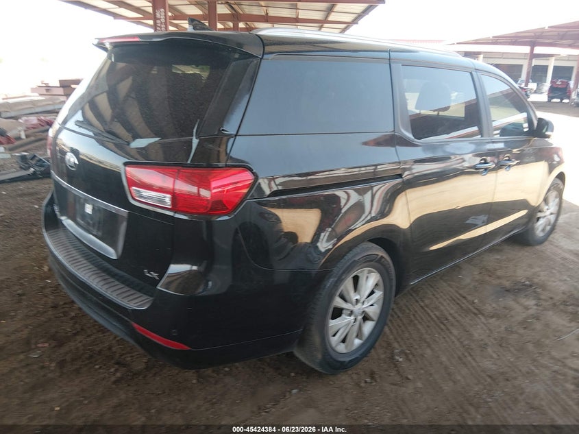2016 KIA SEDONA auction photo 4