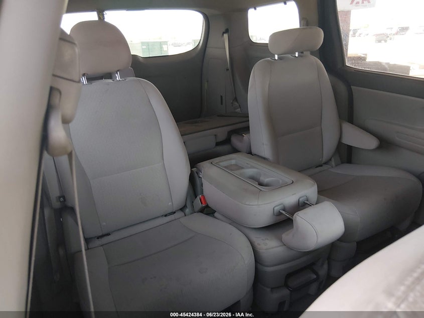 2016 KIA SEDONA auction photo 8