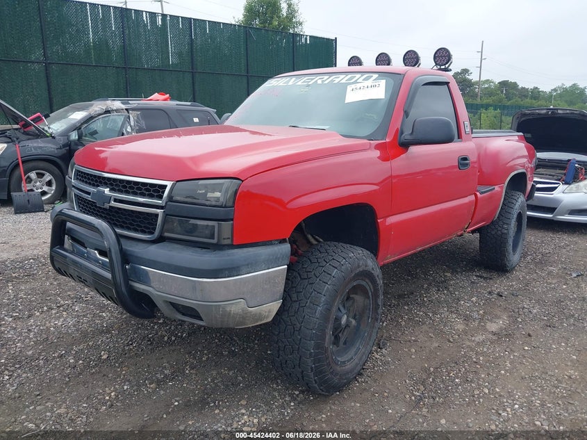 2003 CHEVROLET SILVERADO 1500 auction photo 2