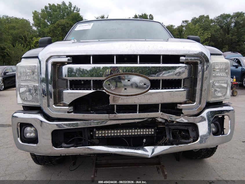 2014 FORD F-250 auction photo 6