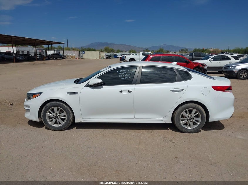 2018 Kia Optima Lx VIN: 5XXGT4L32JG238290 Lot: 45424445