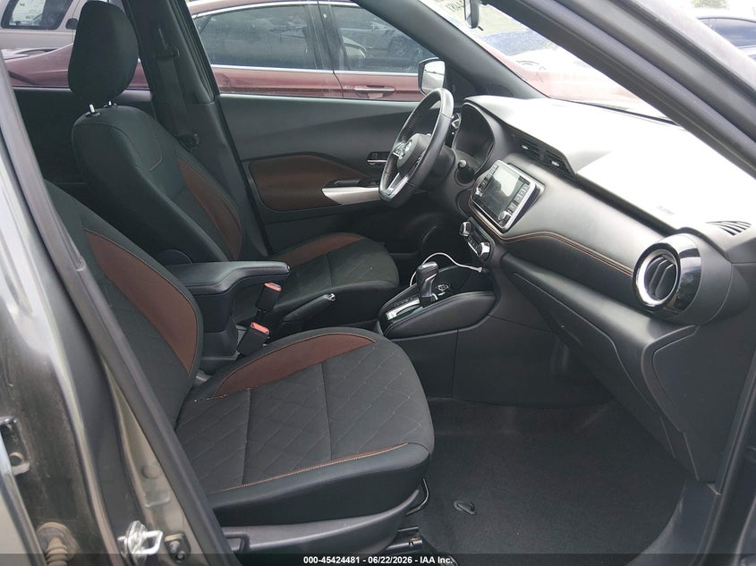 2020 NISSAN KICKS auction photo 5