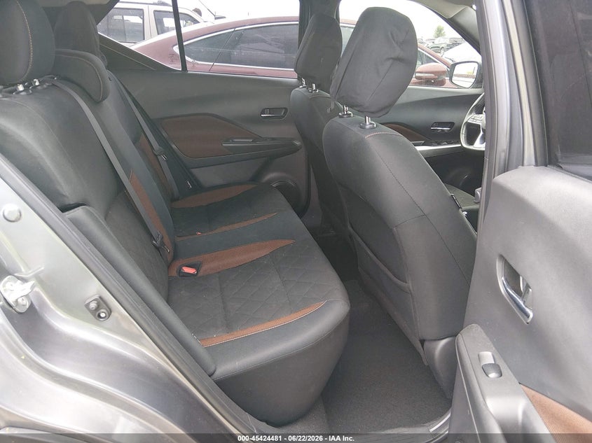 2020 NISSAN KICKS auction photo 8