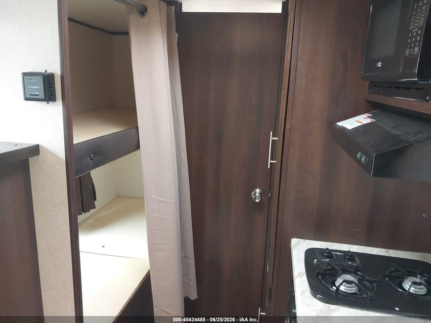 2019 JAYCO JAY FLIGHT auction photo 8