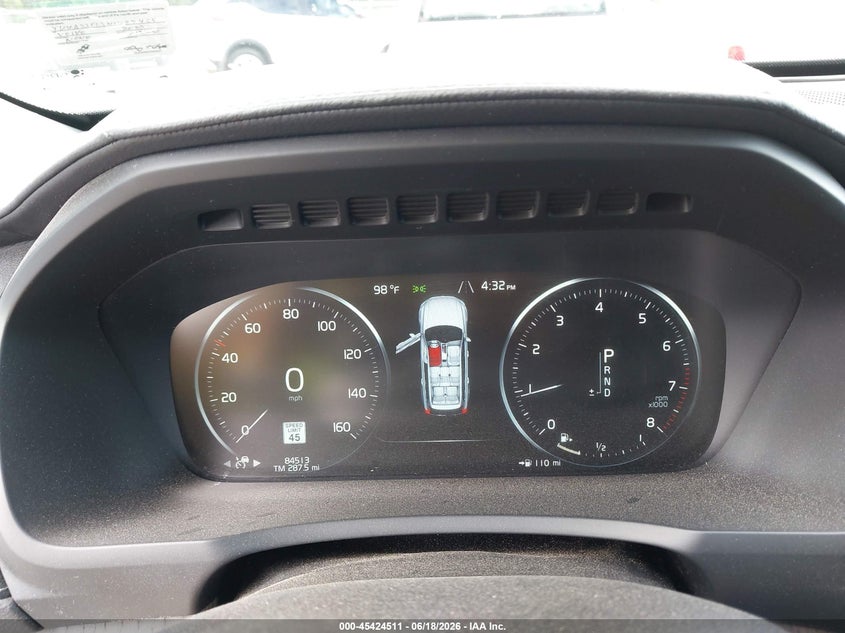 2022 VOLVO XC90 auction photo 7