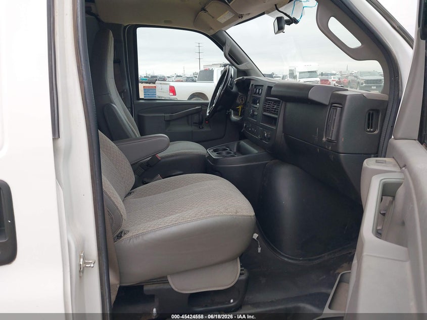 2019 CHEVROLET EXPRESS 2500 auction photo 5