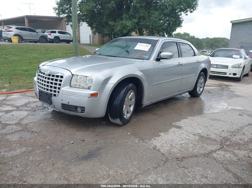 2005 Chrysler 300 Touring 2C3JA53G15H585363 photo 1