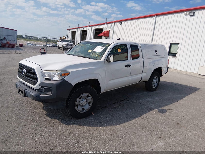 2017 TOYOTA TACOMA auction photo 2