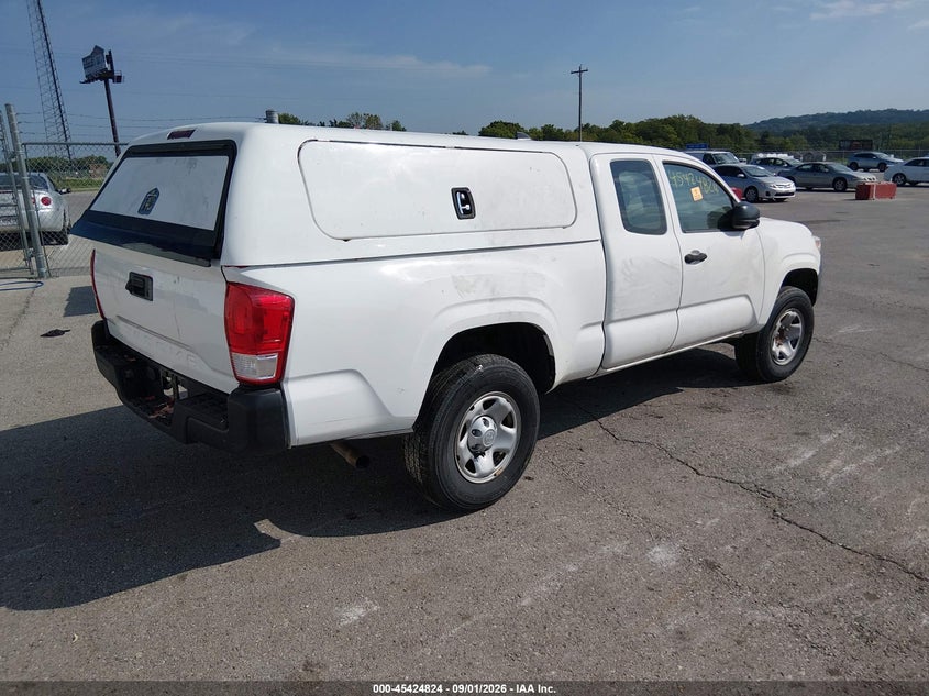2017 TOYOTA TACOMA auction photo 4