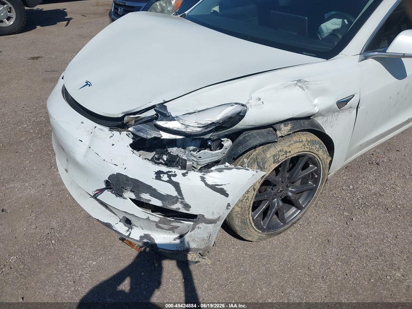 2020 TESLA MODEL 3 auction photo 6