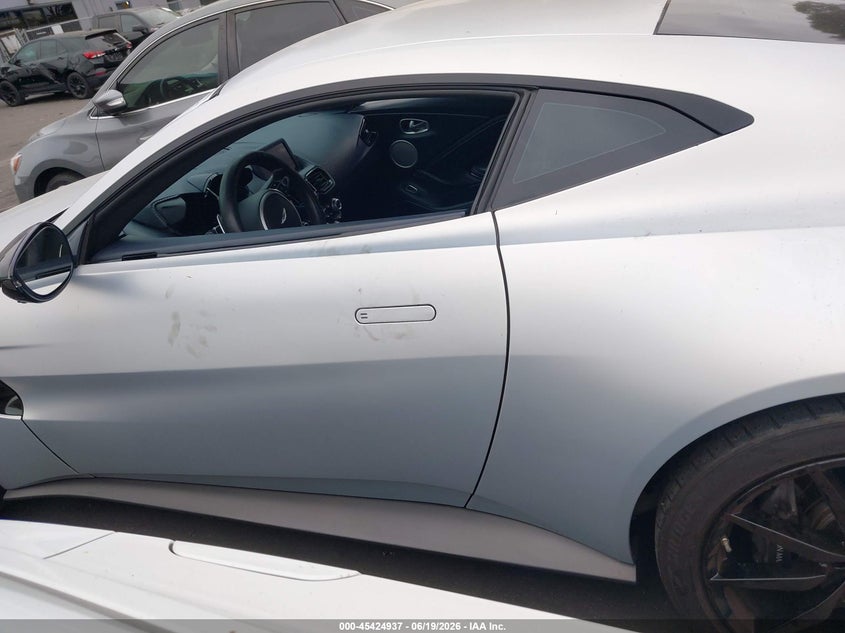 2020 Aston Martin Vantage VIN: SCFSMGAW1LGN03171 Lot: 45424937