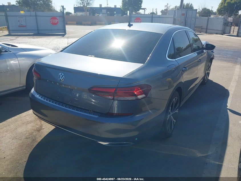 2021 VOLKSWAGEN PASSAT 2.0T SE — Фото 4