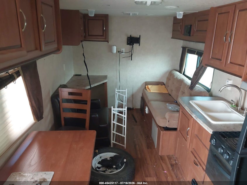 2015 SALEM OTHER auction photo 8