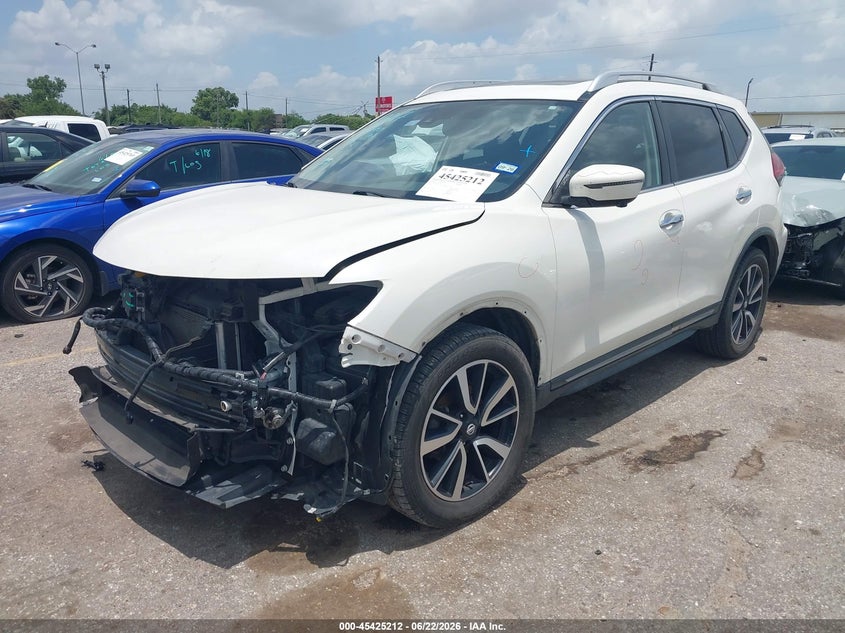 2018 NISSAN ROGUE auction photo 2