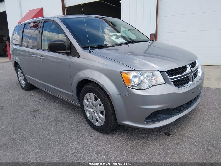 Vin: 2c4rdgbg6jr318632, lot: 45923315, dodge grand caravan se 2018 img_1