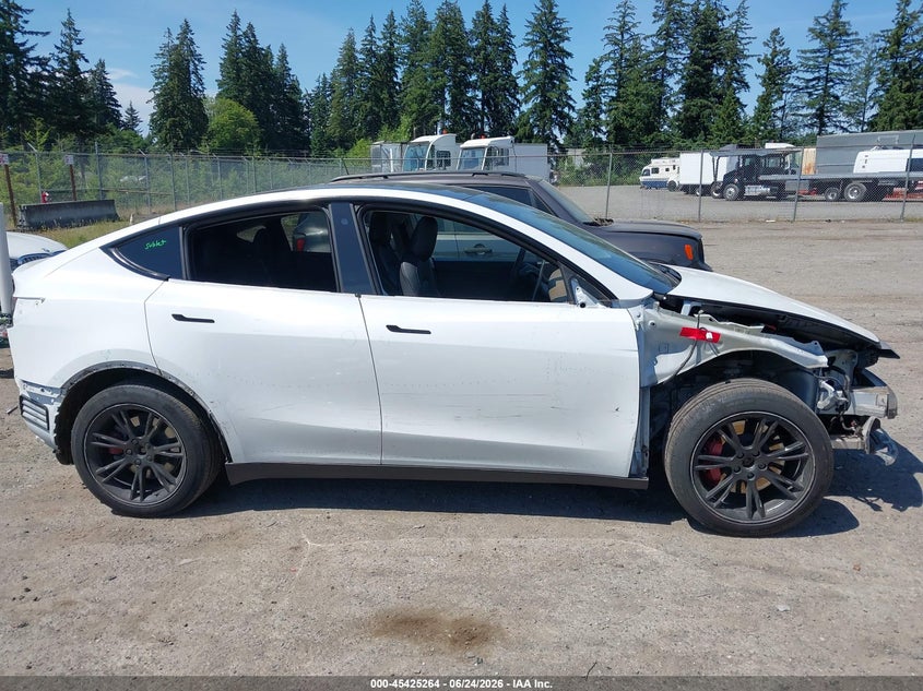 2020 TESLA MODEL Y auction photo 6
