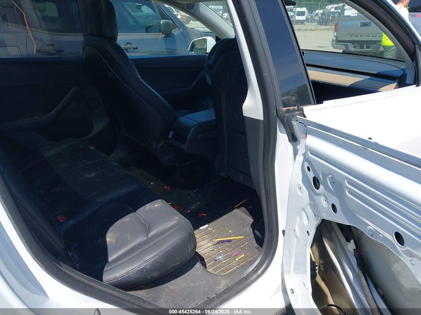 2020 TESLA MODEL Y auction photo 8