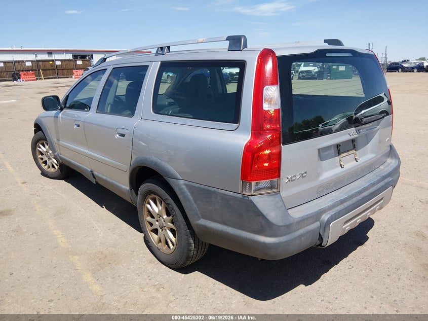 2007 VOLVO XC70 auction photo 3