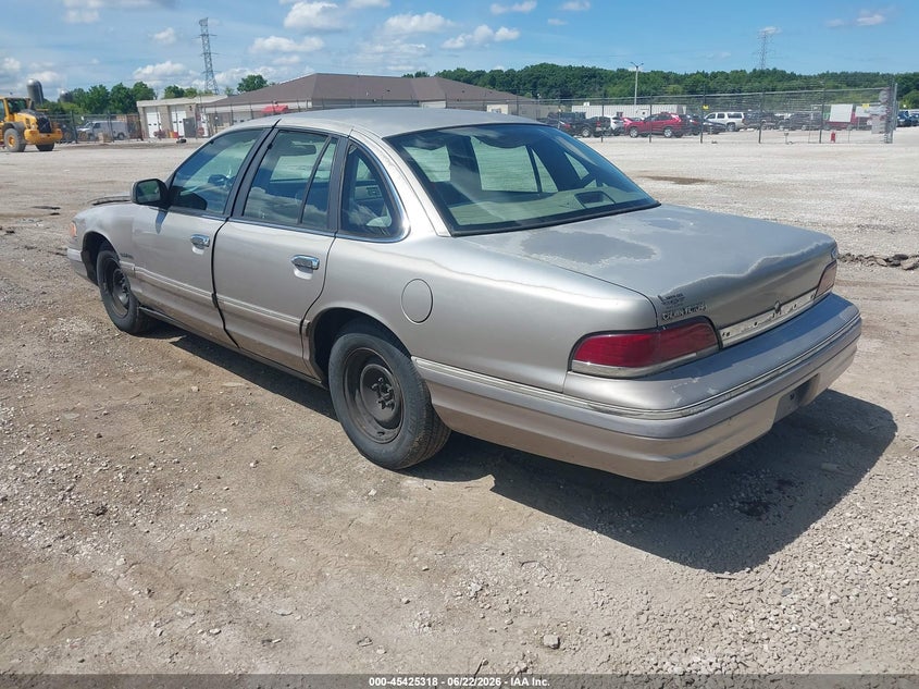 AtlanticExpress - Ford Crown Victoria