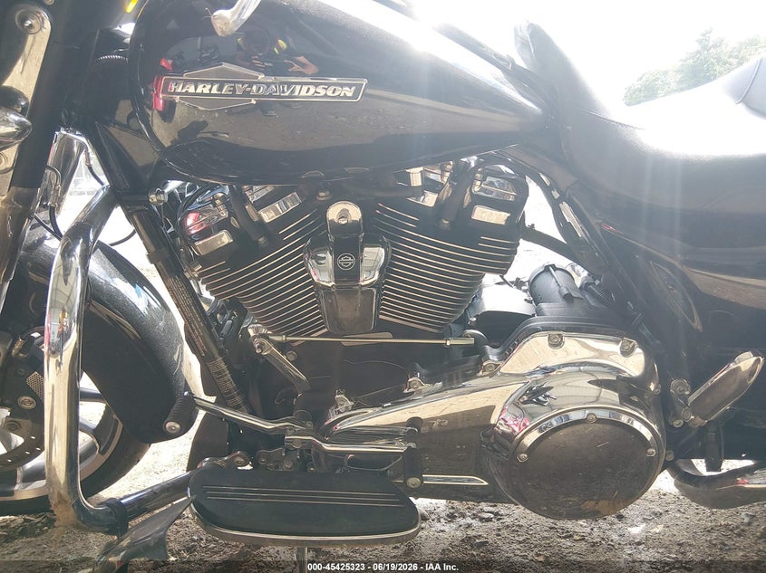 2021 Harley-Davidson Flhx VIN: 1HD1KBC10MB607927 Lot: 45425323