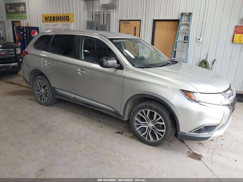 2018 Mitsubishi Outlander Es VIN JA4AZ3A33JZ058275