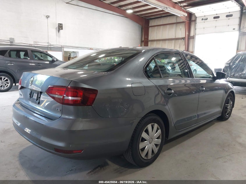 2016 VOLKSWAGEN JETTA auction photo 4