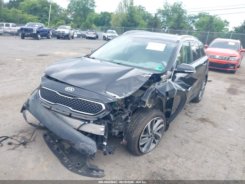 Vin: kndce3lcxh5059044, lot: 45923698, kia niro touring 20172