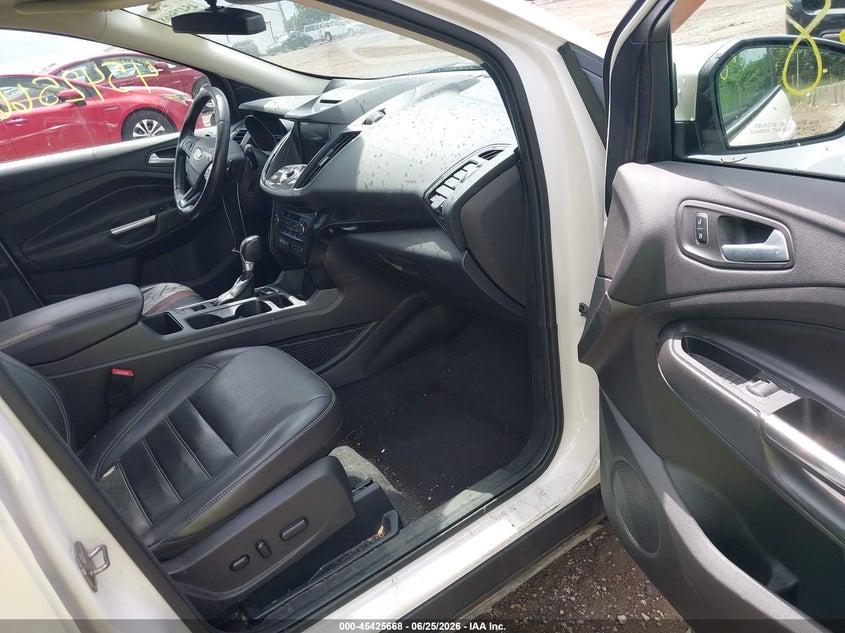 2017 FORD ESCAPE auction photo 5