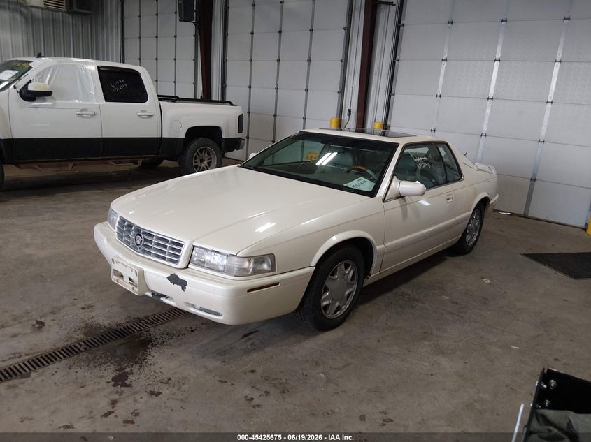 2001 CADILLAC ELDORADO auction photo 2