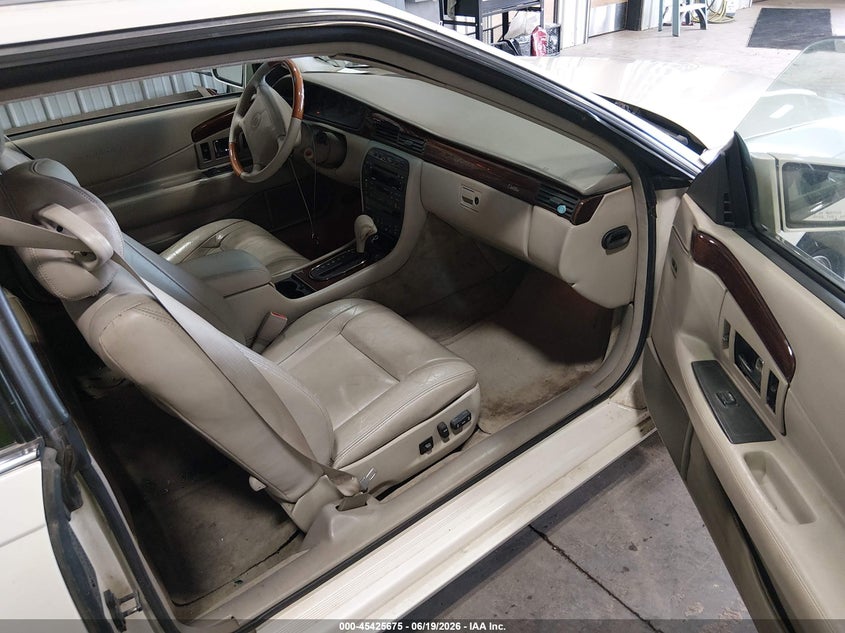 2001 CADILLAC ELDORADO auction photo 5