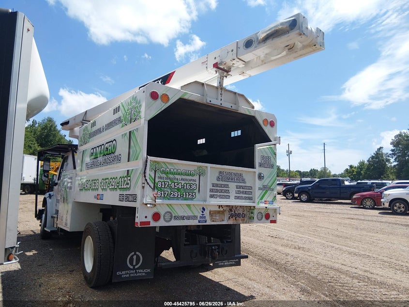 2025 FREIGHTLINER M2 106 auction photo 3
