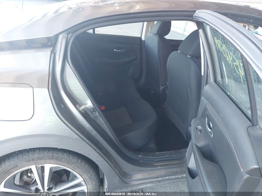 2023 NISSAN SENTRA auction photo 8
