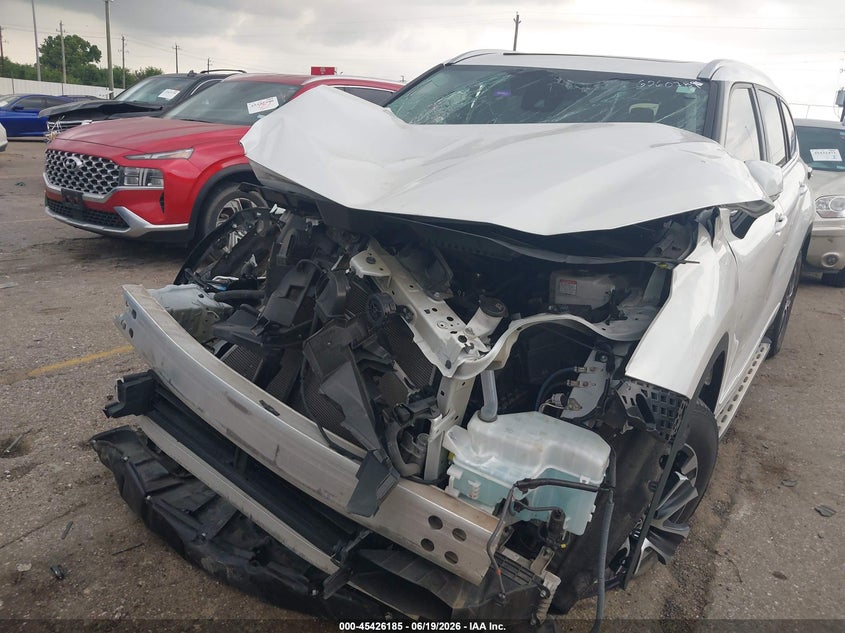 2023 TOYOTA HIGHLANDER auction photo 6