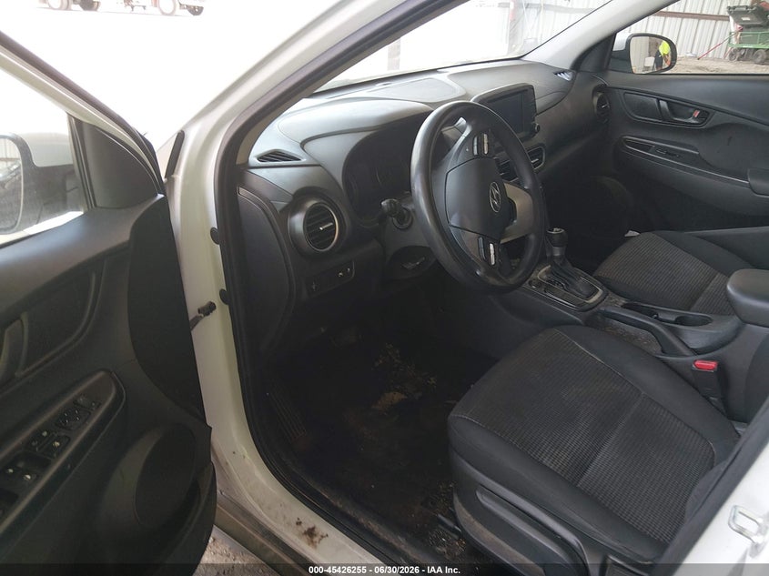 2020 Hyundai Kona Se VIN: KM8K12AA1LU477988 Lot: 45426255