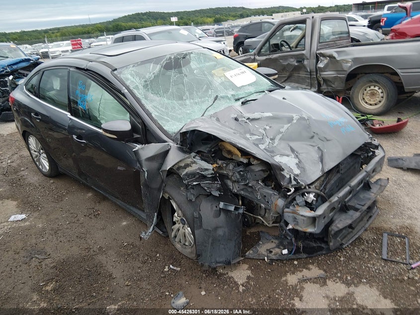 Vin: 1fadp3j2xhl288253, lot: 45924356, ford focus titanium 2017 img_1