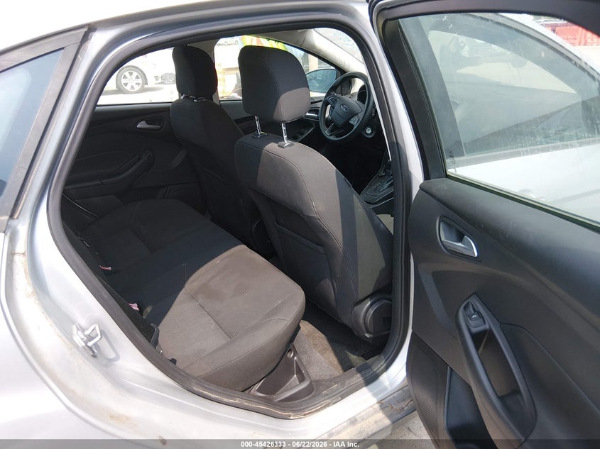 2015 FORD FOCUS auction photo 8
