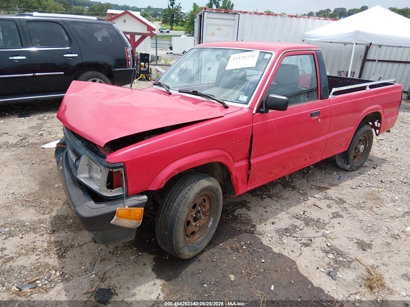 1992 MAZDA B2200 auction photo 2