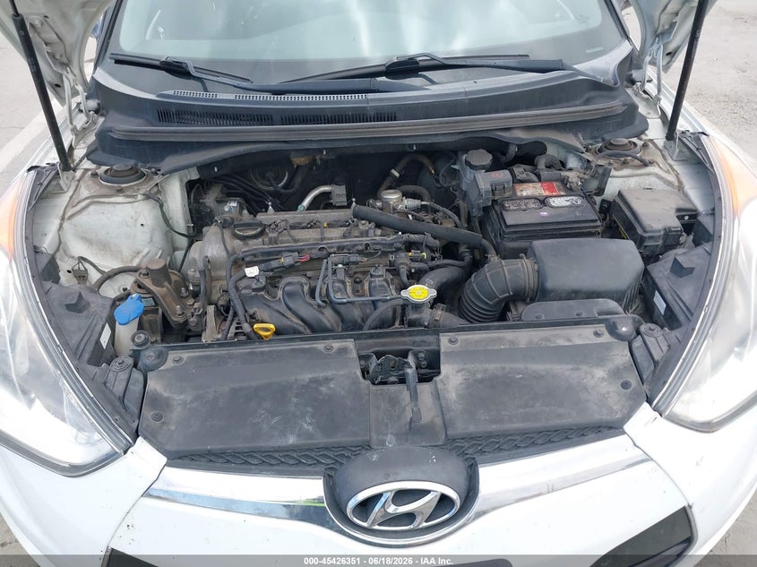 2014 Hyundai Veloster Base W/Black VIN: KMHTC6AD3EU211925 Lot: 45426351