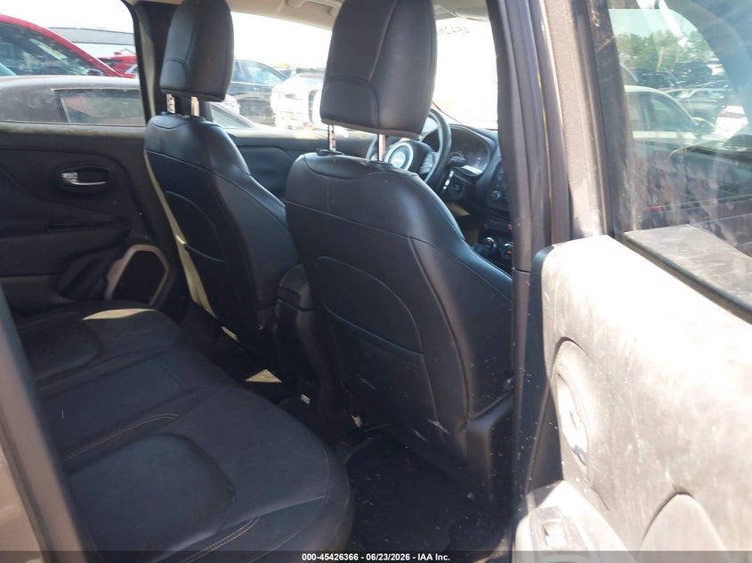 2016 JEEP RENEGADE auction photo 8